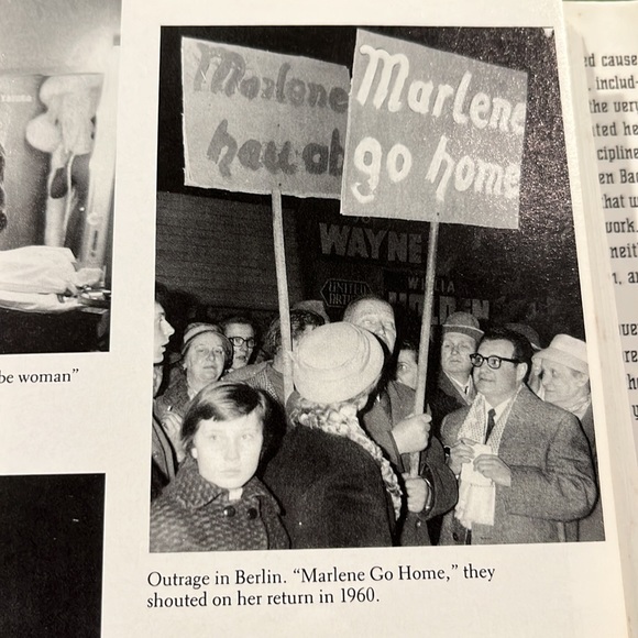 Marlene Dietrich Life And Legend by Steven Bach HC/DJ - Picture 12 of 16